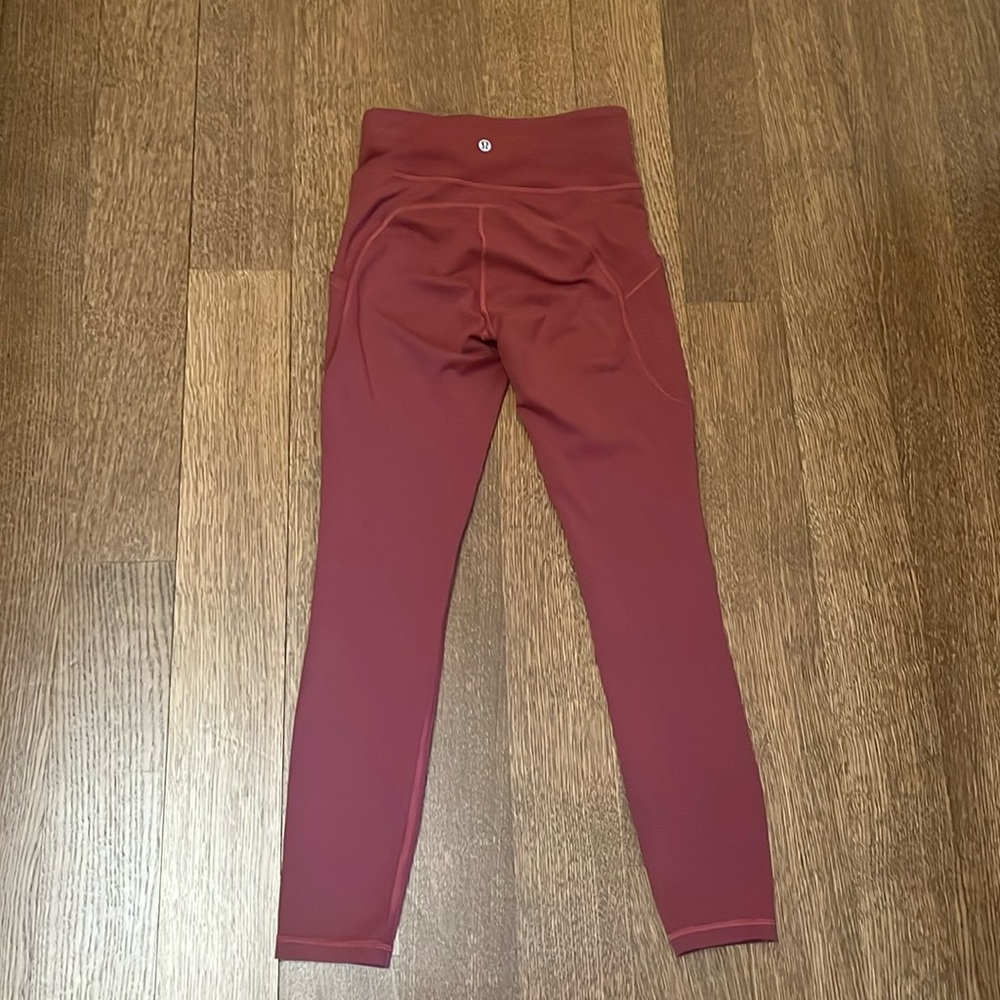 Lululemon Like New leggings in great condition